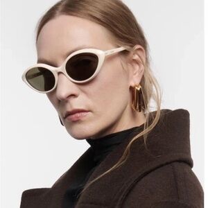 Celine CL40264U 25N Shiny Ivory/Khaki 57-20-140 RX Sunglasses New Authentic $420